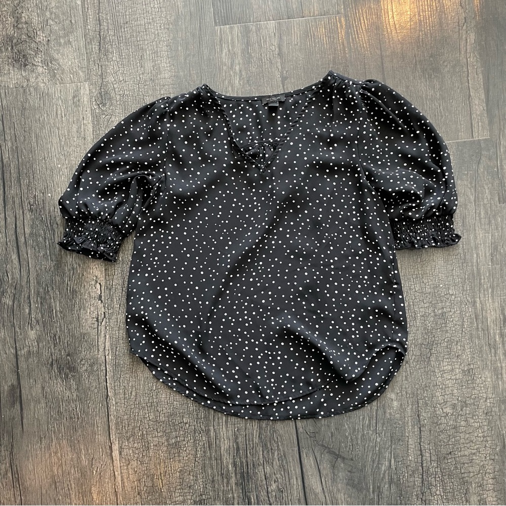 Ann Taylor polka dot short sleeve blouse size XS